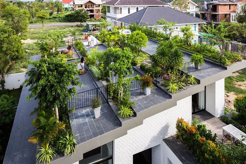 thiết kế sân vườn trên mái