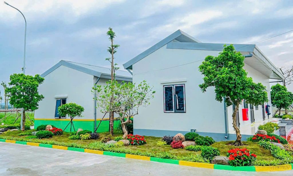 sân vườn nhà xưởng